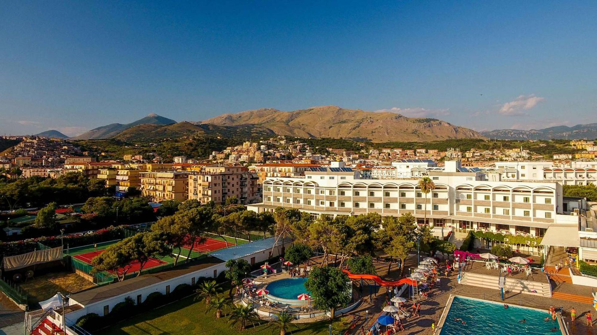 Hotel Santa Caterina Village Club Scalea Esterno foto